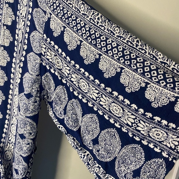 Free People Blue Paisley Short Sleeve Open Kimono Size Small Boho Lightweight - Picture 2 of 13